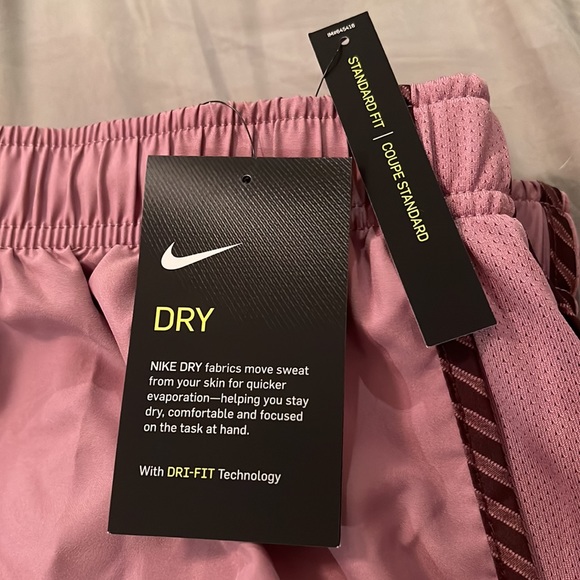 NWT Nike Dri-Fit Shorts 🩳 - Picture 3 of 5